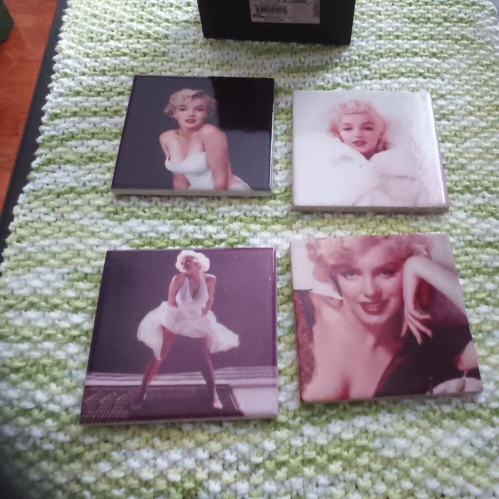 Marilyn Monroe Coasters - Picture 2 of 3
